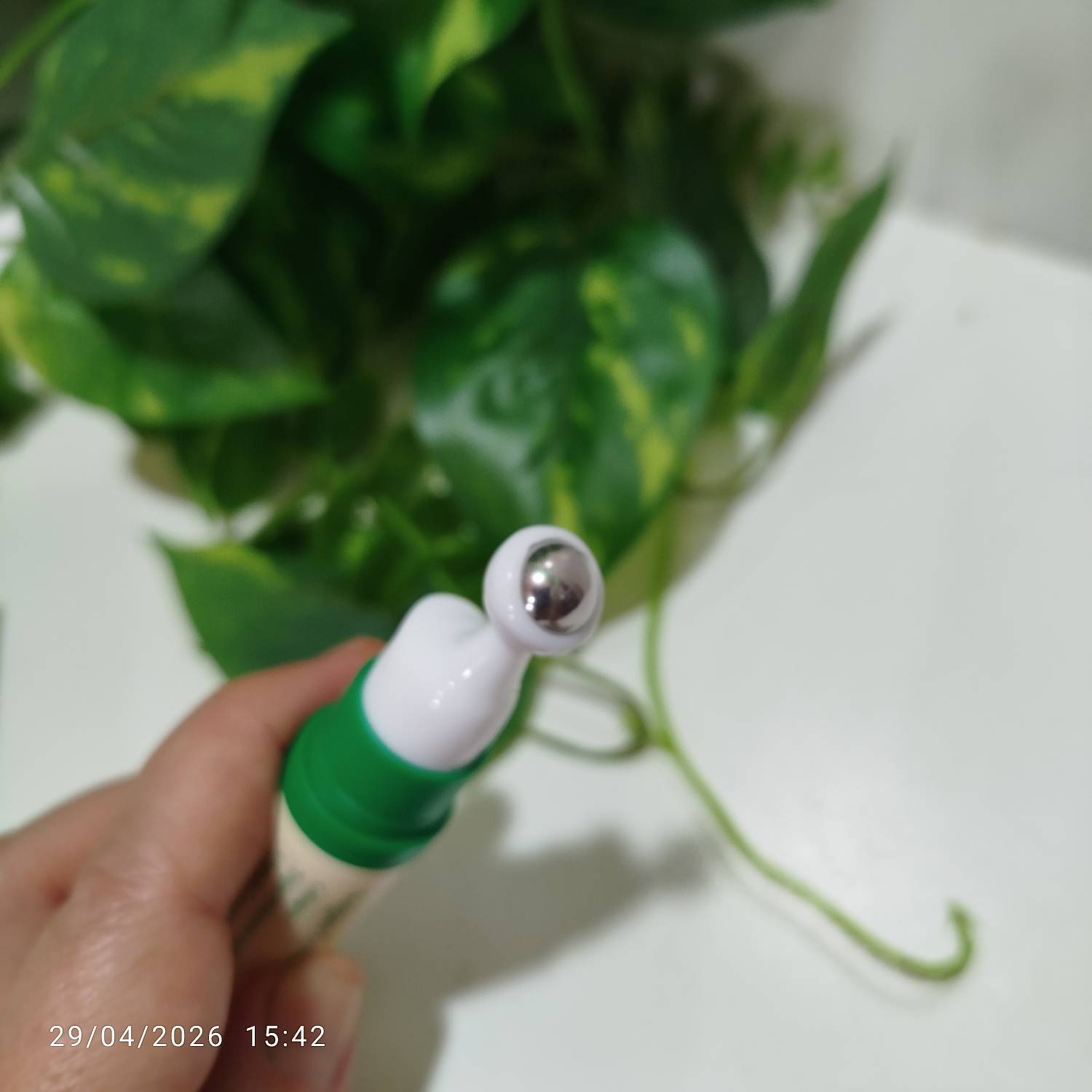 کرم دور چشم اکسیس وای - Image 2