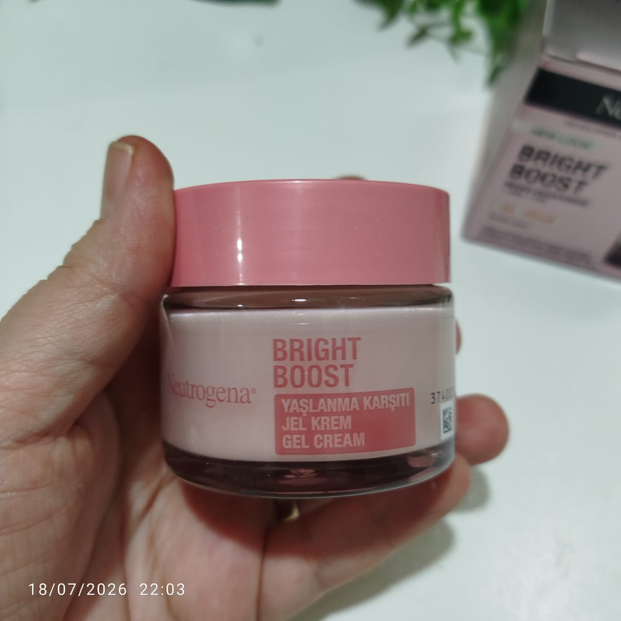 ژل کرم روشن کننده و ضد لک نوتروژینا Bright Boost - Image 5